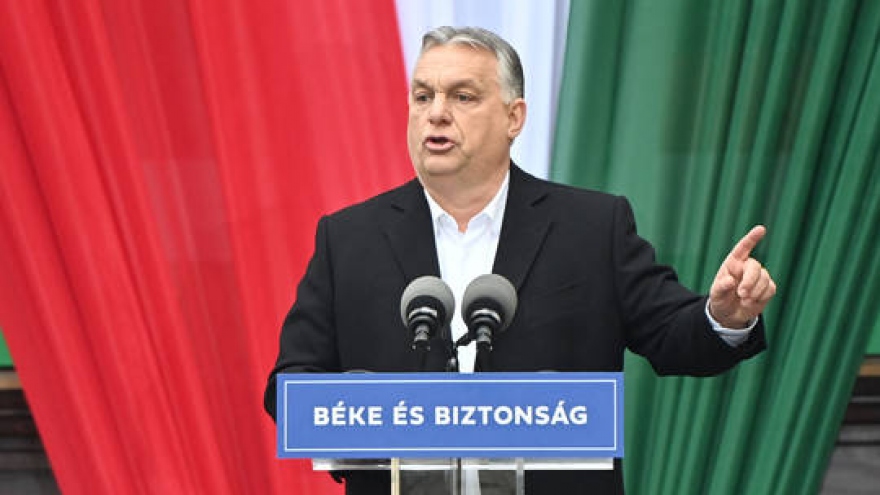 Thủ tướng Hungary: Trừng phạt Nga giống như bom hạt nhân khiến EU "gậy ông đập lưng ông"